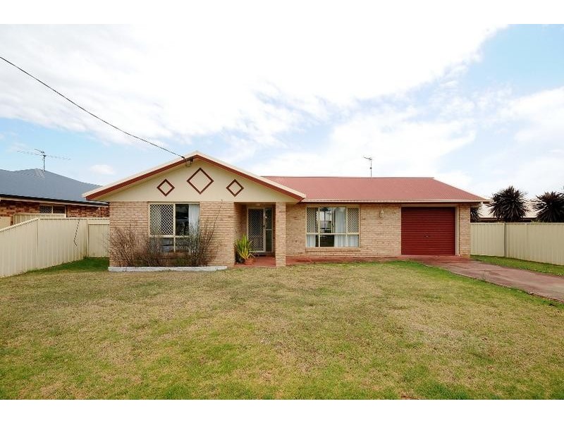 146 Glenvale Road, Glenvale QLD 4350