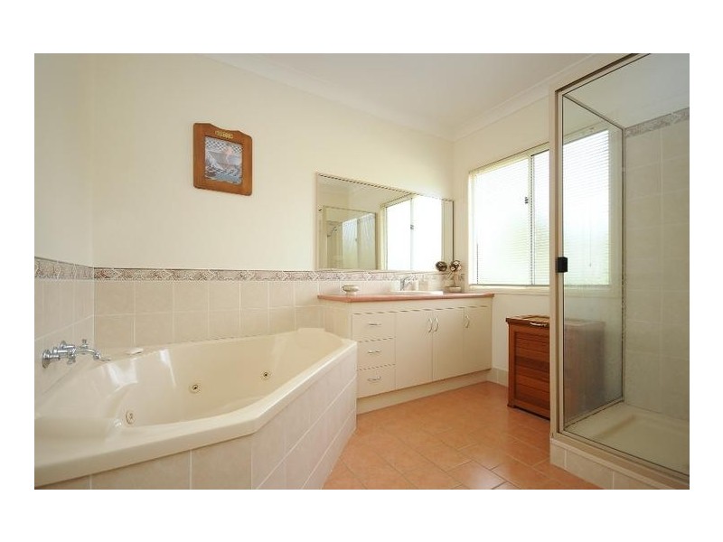 14 Ryans Drive, Cotswold Hills QLD 4350