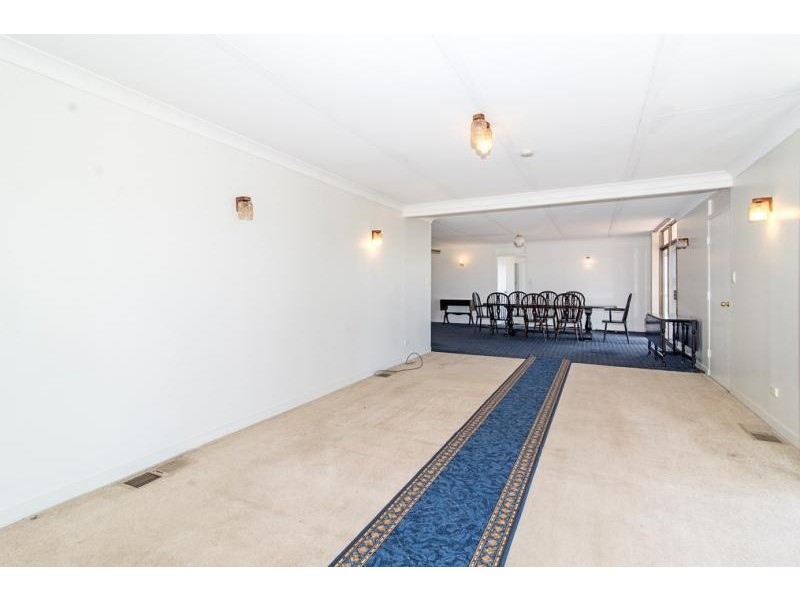 5 Jannuschs Road, Gowrie Mountain QLD 4350