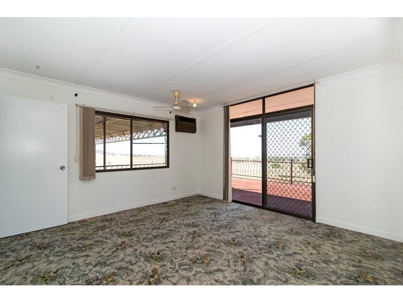 5 Jannuschs Road, Gowrie Mountain QLD 4350