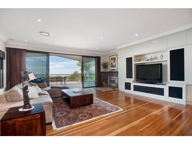 23 Murphys Creek Road, Blue Mountain Heights QLD 4350