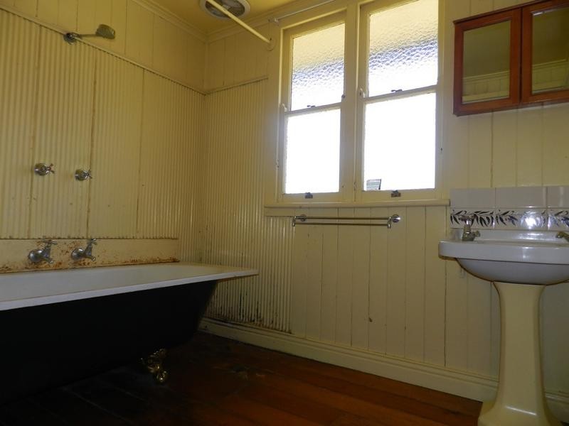 23 Gowrie Street, Toowoomba City QLD 4350