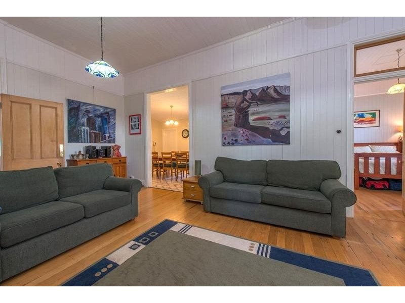 25 Phillip Street, East Toowoomba QLD 4350