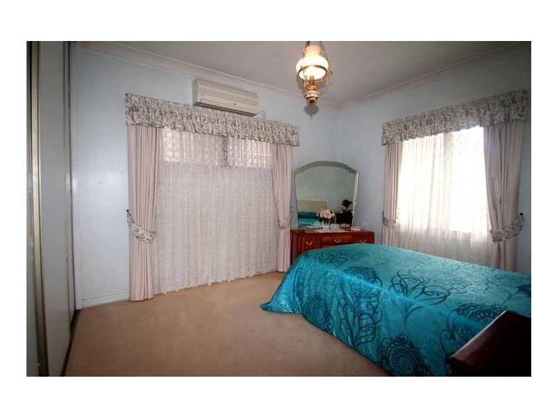 330 Alderley Street, Kearneys Spring QLD 4350