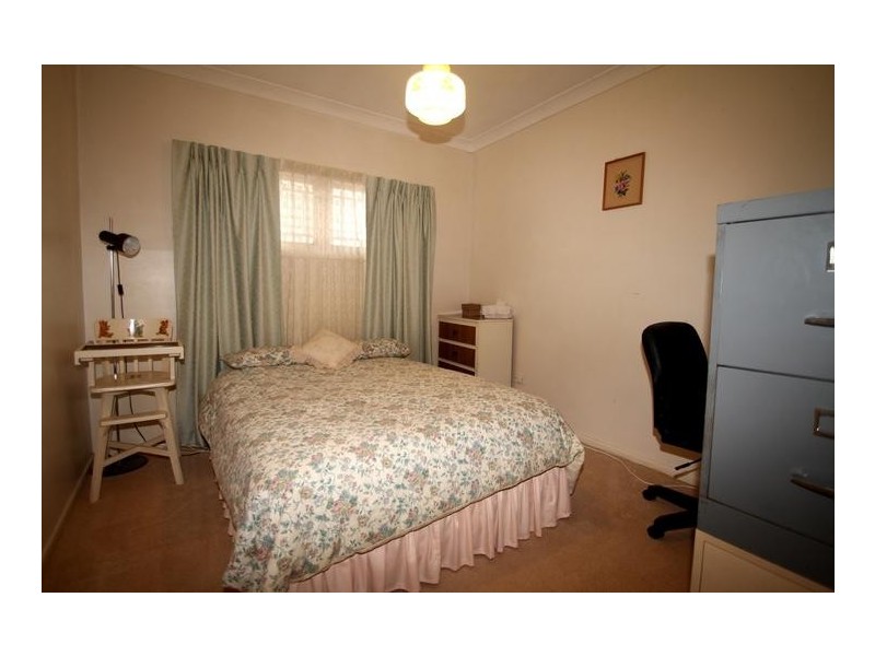 330 Alderley Street, Kearneys Spring QLD 4350