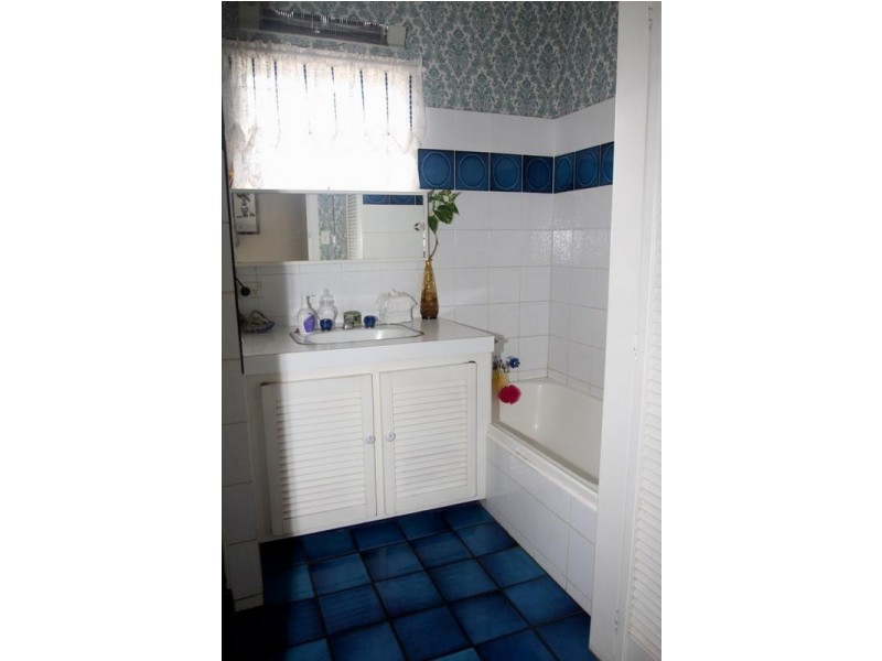 330 Alderley Street, Kearneys Spring QLD 4350