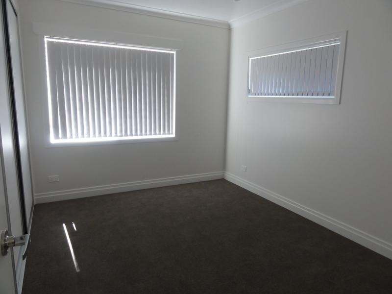16 Crown, Rangeville QLD 4350