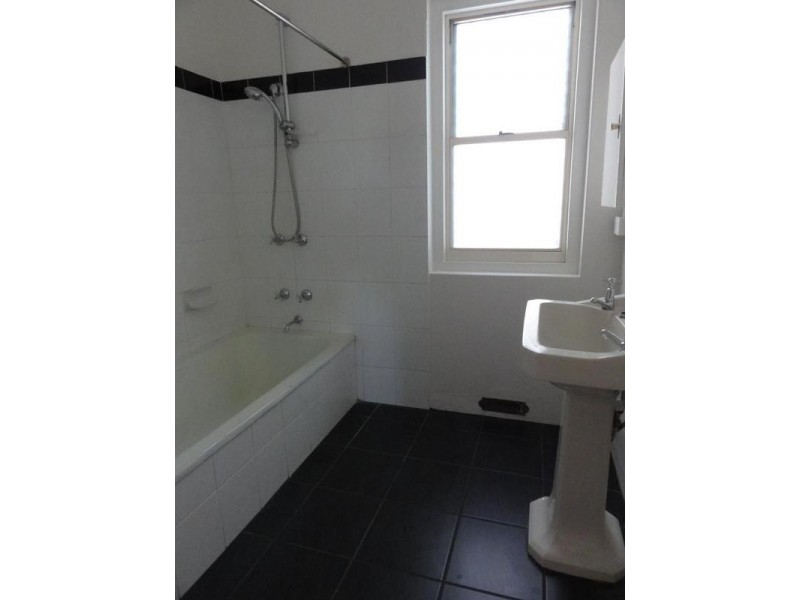 16 Crown, Rangeville QLD 4350