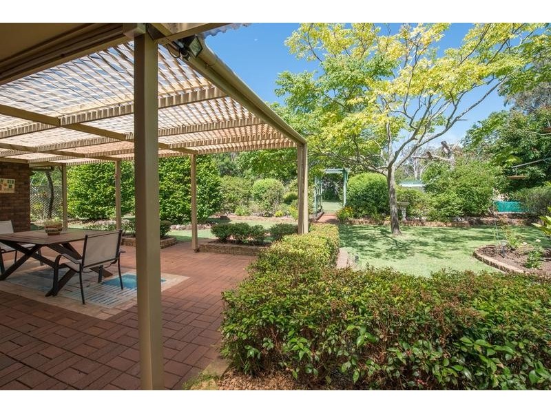 2 Golf Course Drive, Middle Ridge QLD 4350