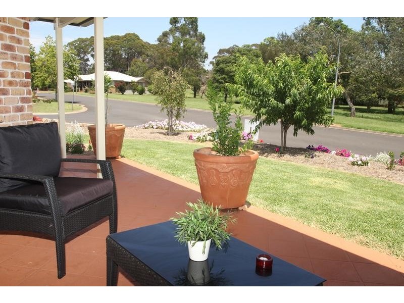 23 Carnation Court, Middle Ridge QLD 4350