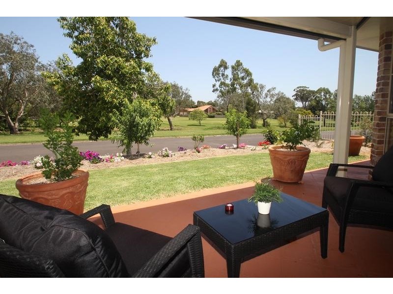 23 Carnation Court, Middle Ridge QLD 4350