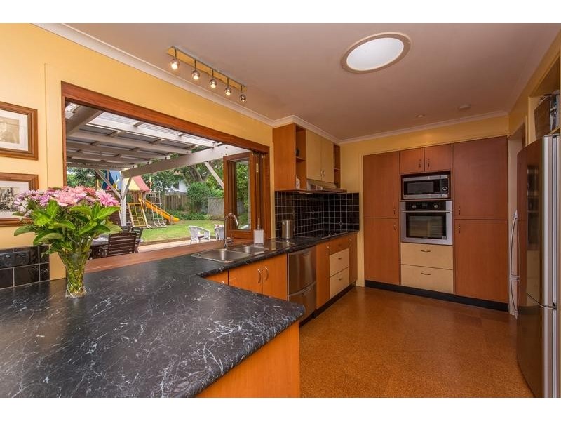 21 Alford Street, Mount Lofty QLD 4350