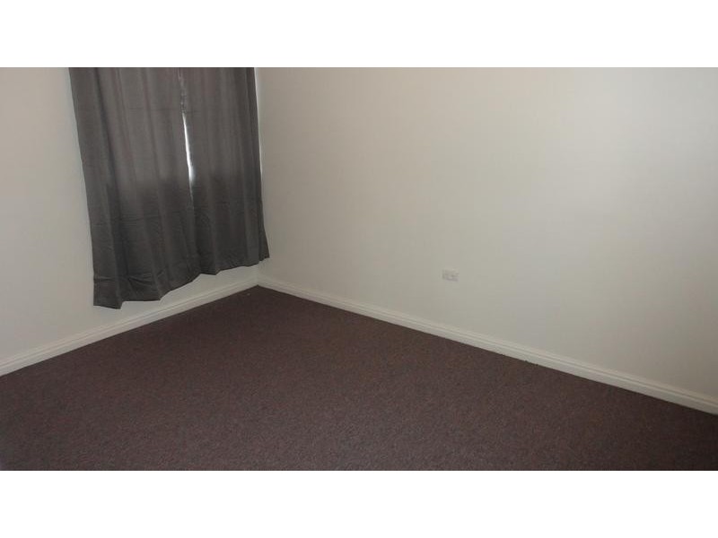 13 Glendower Street, Mount Lofty QLD 4350