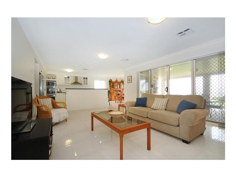 19 Cole Drive, Highfields QLD 4352