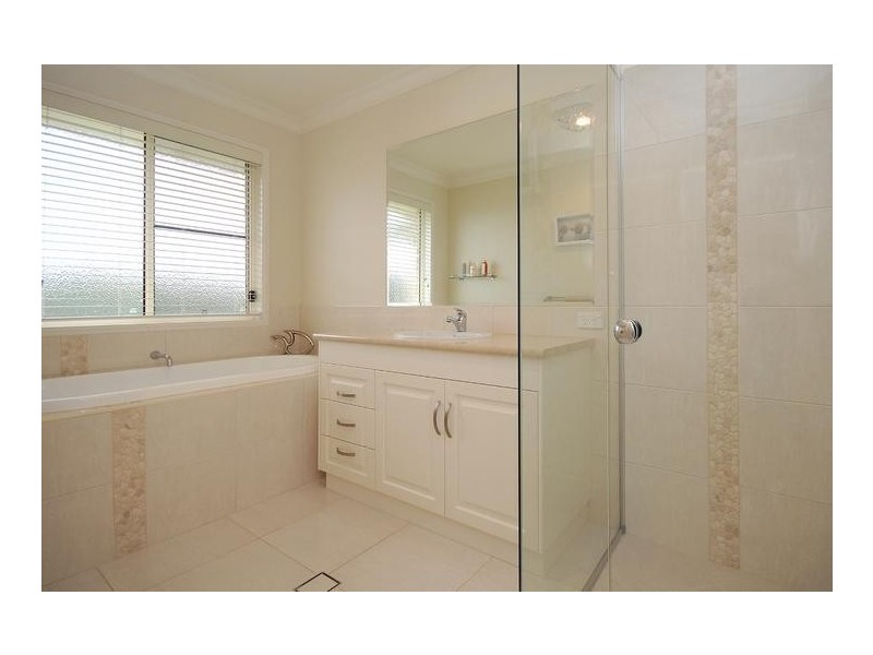 19 Cole Drive, Highfields QLD 4352