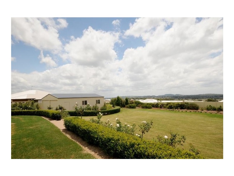 19 Cole Drive, Highfields QLD 4352