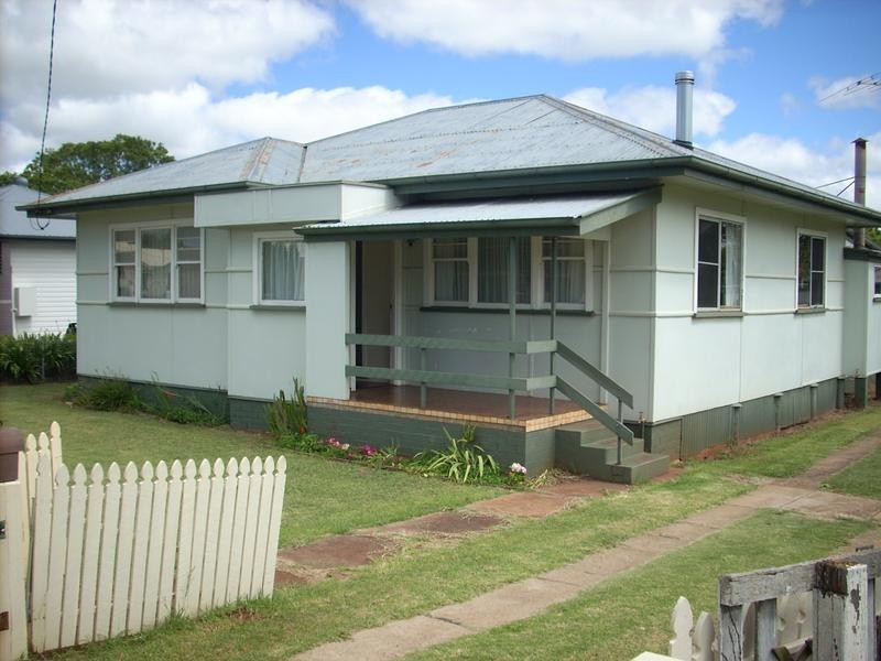 425 Alderley Street, Harristown QLD 4350