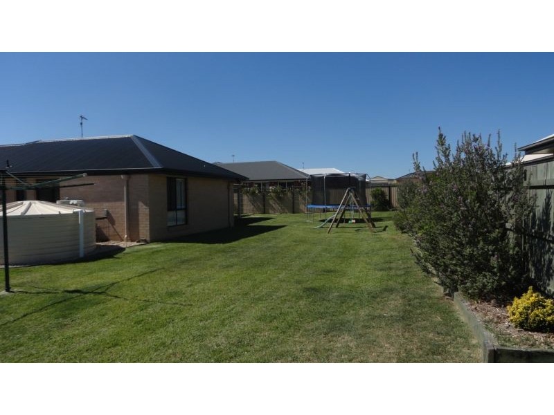 2 Ashford Drive, Wyreema QLD 4352