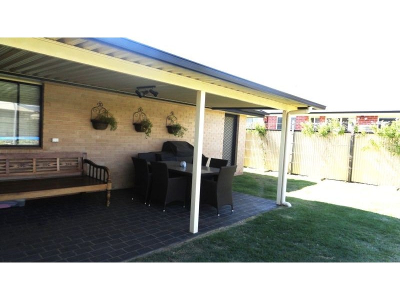 2 Ashford Drive, Wyreema QLD 4352