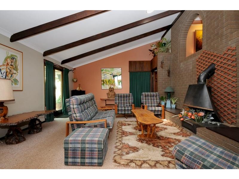 13 Fairholme Street, Mount Lofty QLD 4350