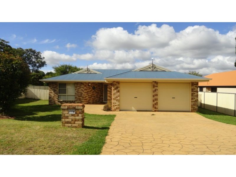 9 Maggie Court, Middle Ridge QLD 4350