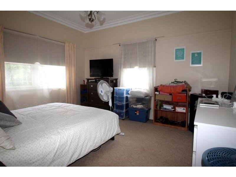 227a West Street, Harristown QLD 4350