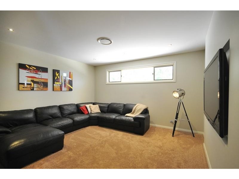 15 Colman Drive, Middle Ridge QLD 4350