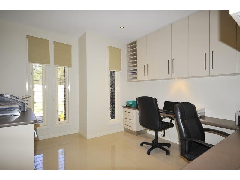 15 Colman Drive, Middle Ridge QLD 4350