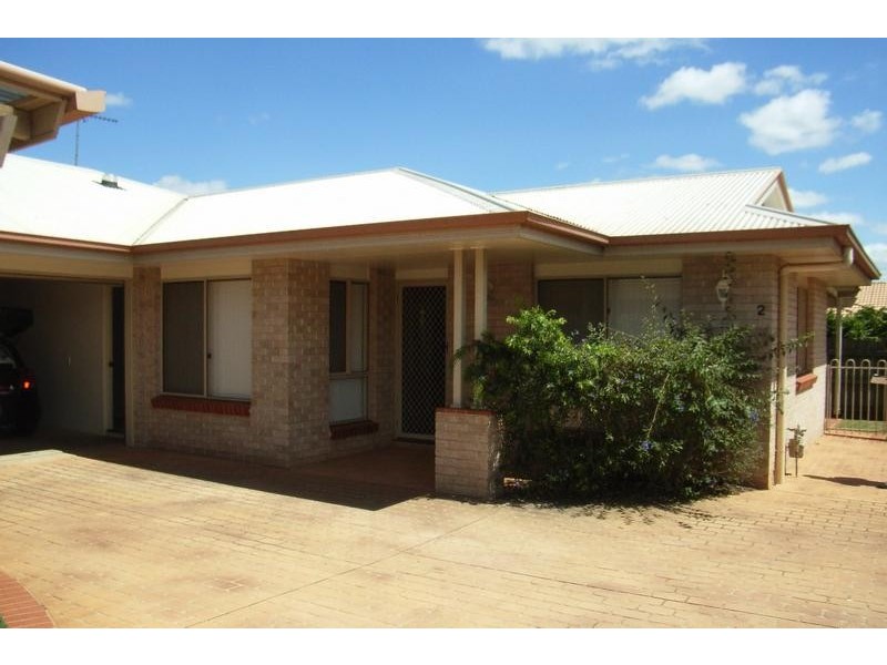 239 Nelson Street, Kearneys Spring QLD 4350