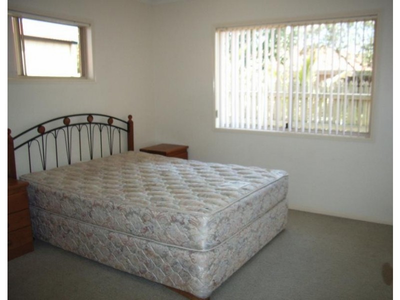 239 Nelson Street, Kearneys Spring QLD 4350