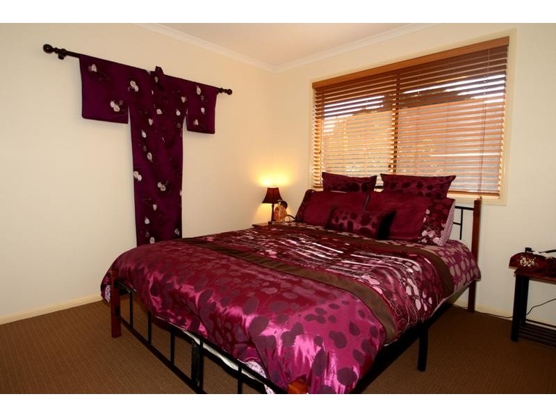 27 Stratford Drive, Wyreema QLD 4352