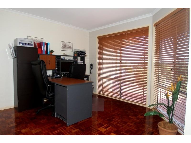 27 Stratford Drive, Wyreema QLD 4352