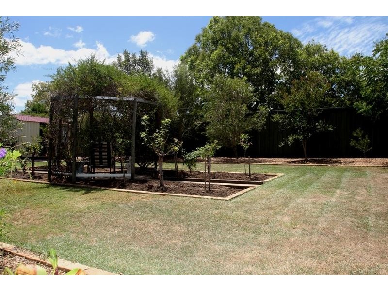 27 Stratford Drive, Wyreema QLD 4352