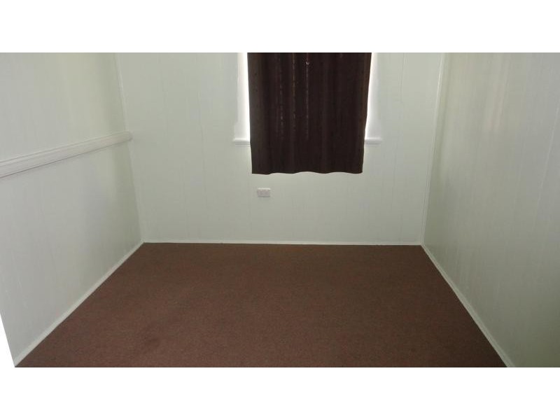 125 WEST STREET, Newtown QLD 4350