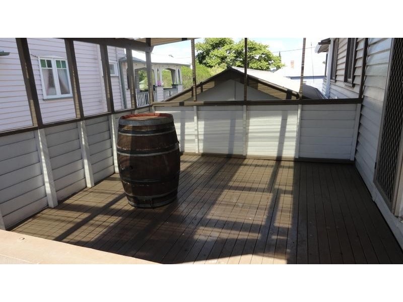 125 WEST STREET, Newtown QLD 4350