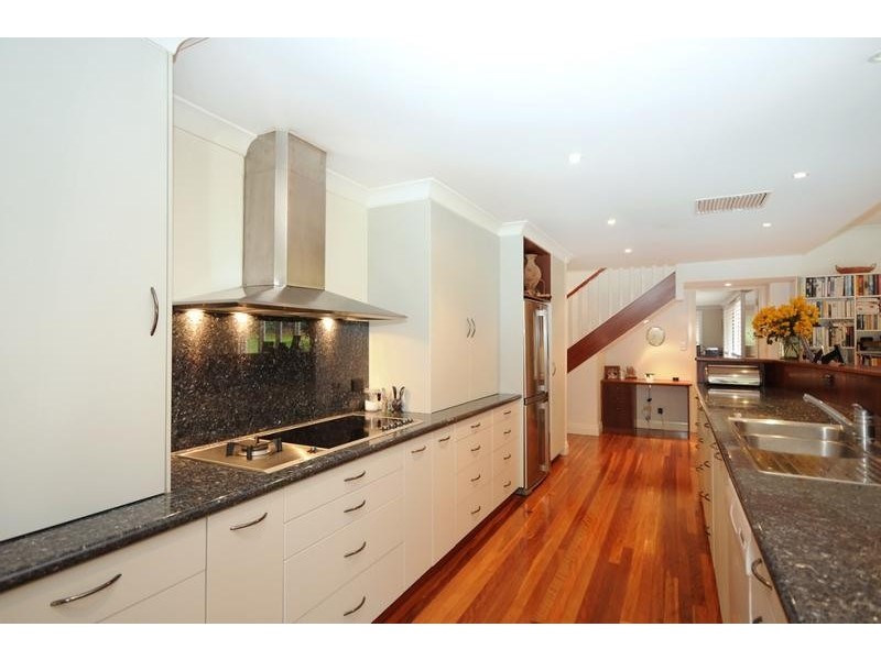 11 Old Toll Bar Road, East Toowoomba QLD 4350