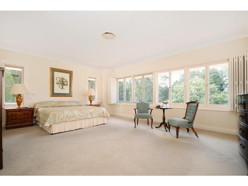 11 Old Toll Bar Road, East Toowoomba QLD 4350