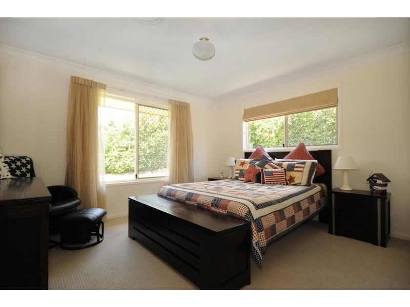 12 Poinsettia Court, Middle Ridge QLD 4350
