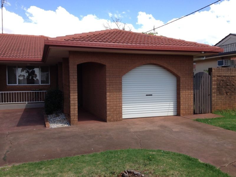 1/21 Hampton Street, Newtown QLD 4350
