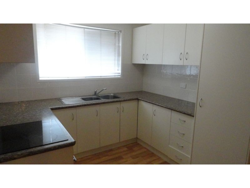 1/21 Hampton Street, Newtown QLD 4350