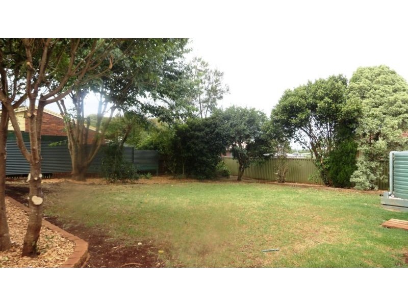 29 Nellie Street, Centenary Heights QLD 4350