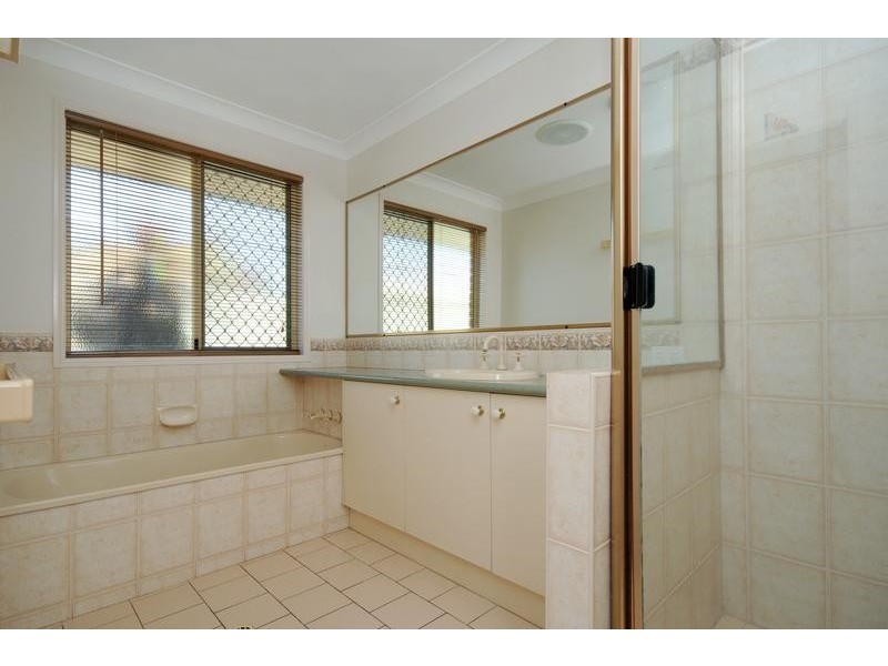 15 OLDFIELD STREET, Middle Ridge QLD 4350