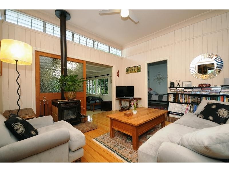 88 Mackenzie Street, Mount Lofty QLD 4350
