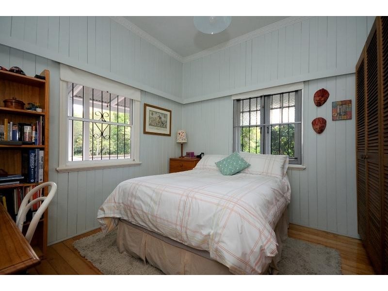 88 Mackenzie Street, Mount Lofty QLD 4350