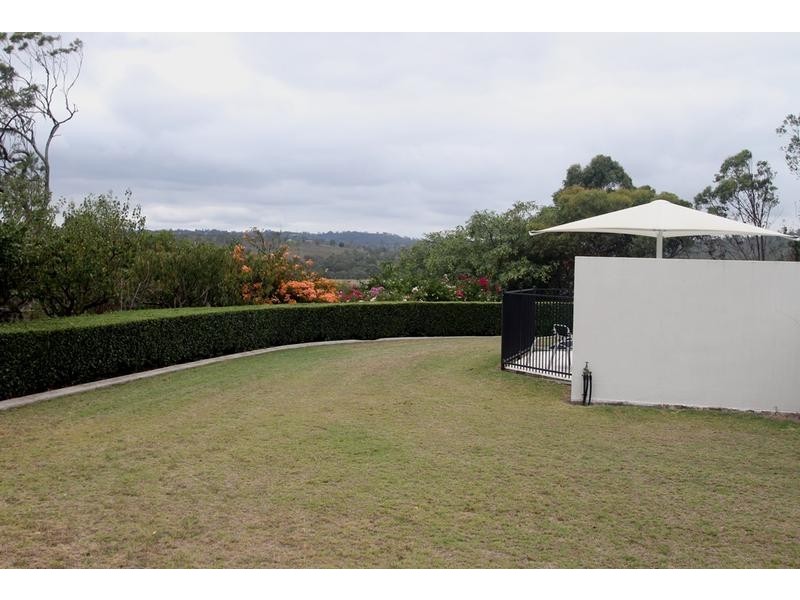 3 Ryans Drive, Cotswold Hills QLD 4350