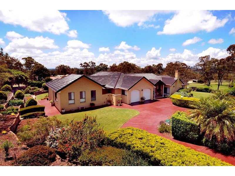1 Abif Street, Cotswold Hills QLD 4350