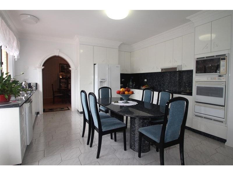 1 Abif Street, Cotswold Hills QLD 4350