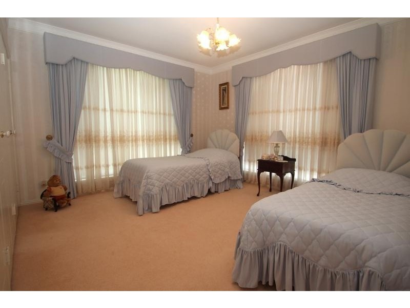 1 Abif Street, Cotswold Hills QLD 4350