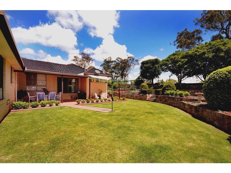 1 Abif Street, Cotswold Hills QLD 4350