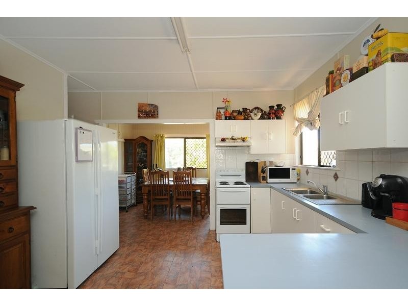 144 Drayton Road, Harristown QLD 4350